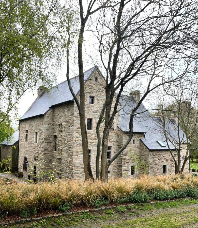 Manoir Medieval Du XV Ieme Siecle Minihy-Treguier Luaran gambar
