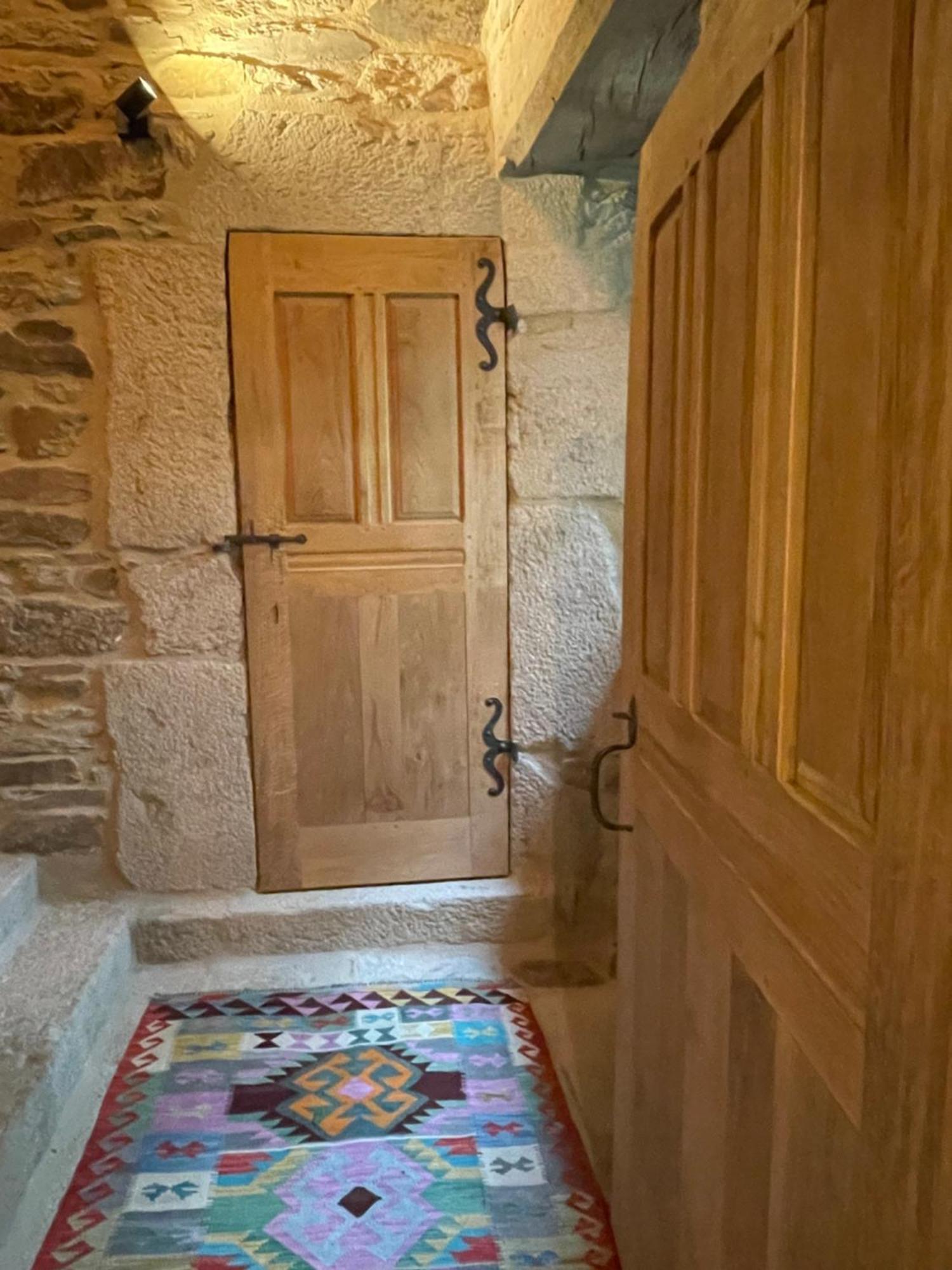 Manoir Medieval Du XV Ieme Siecle Minihy-Treguier Luaran gambar