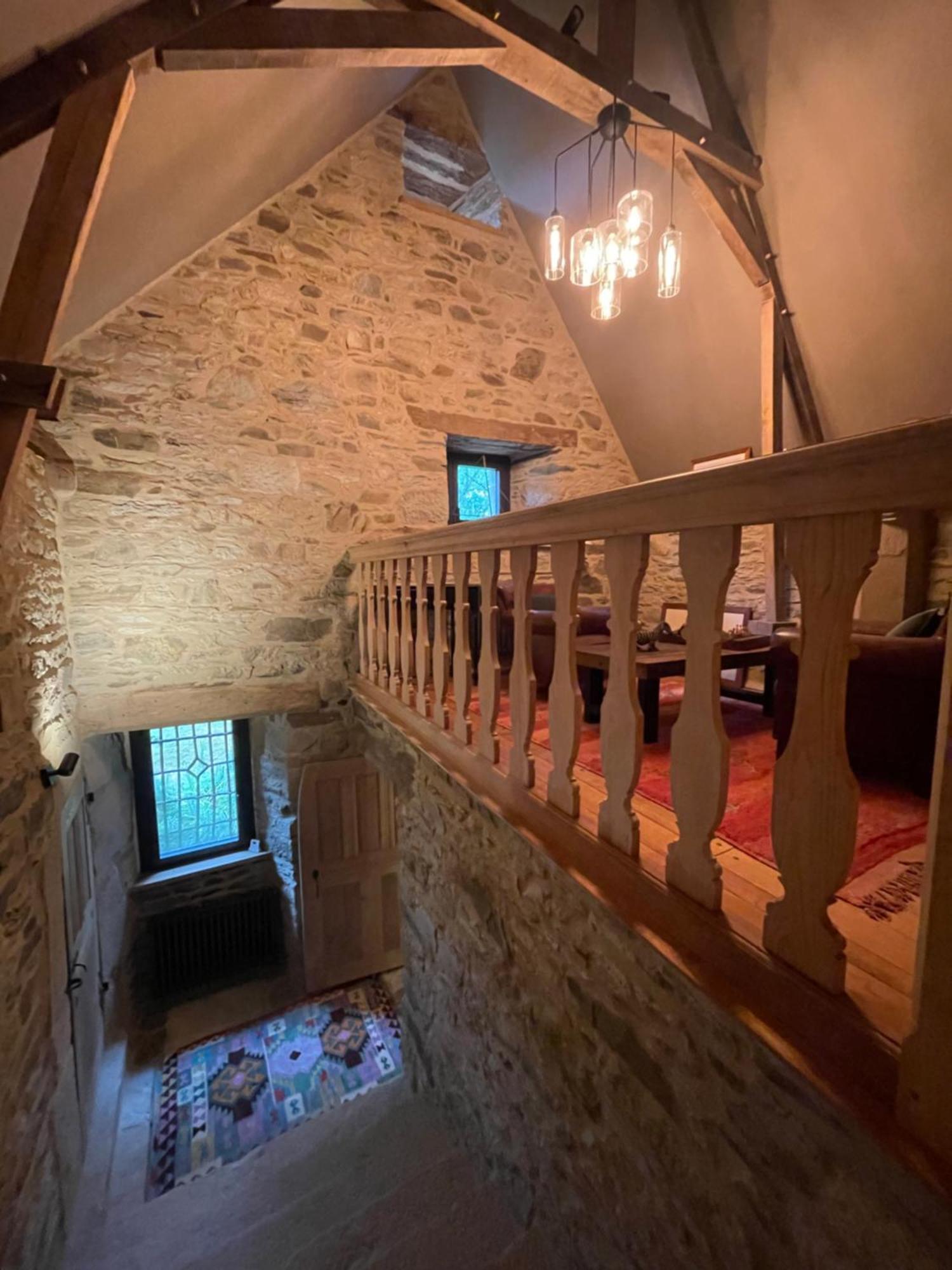 Manoir Medieval Du XV Ieme Siecle Minihy-Treguier Luaran gambar